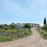 Vale Do Boto-quinta Com 3 Casas *